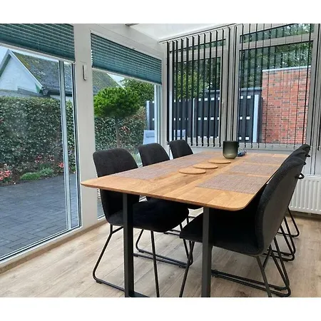 بيت للعطل Modern With Sauna بوسم